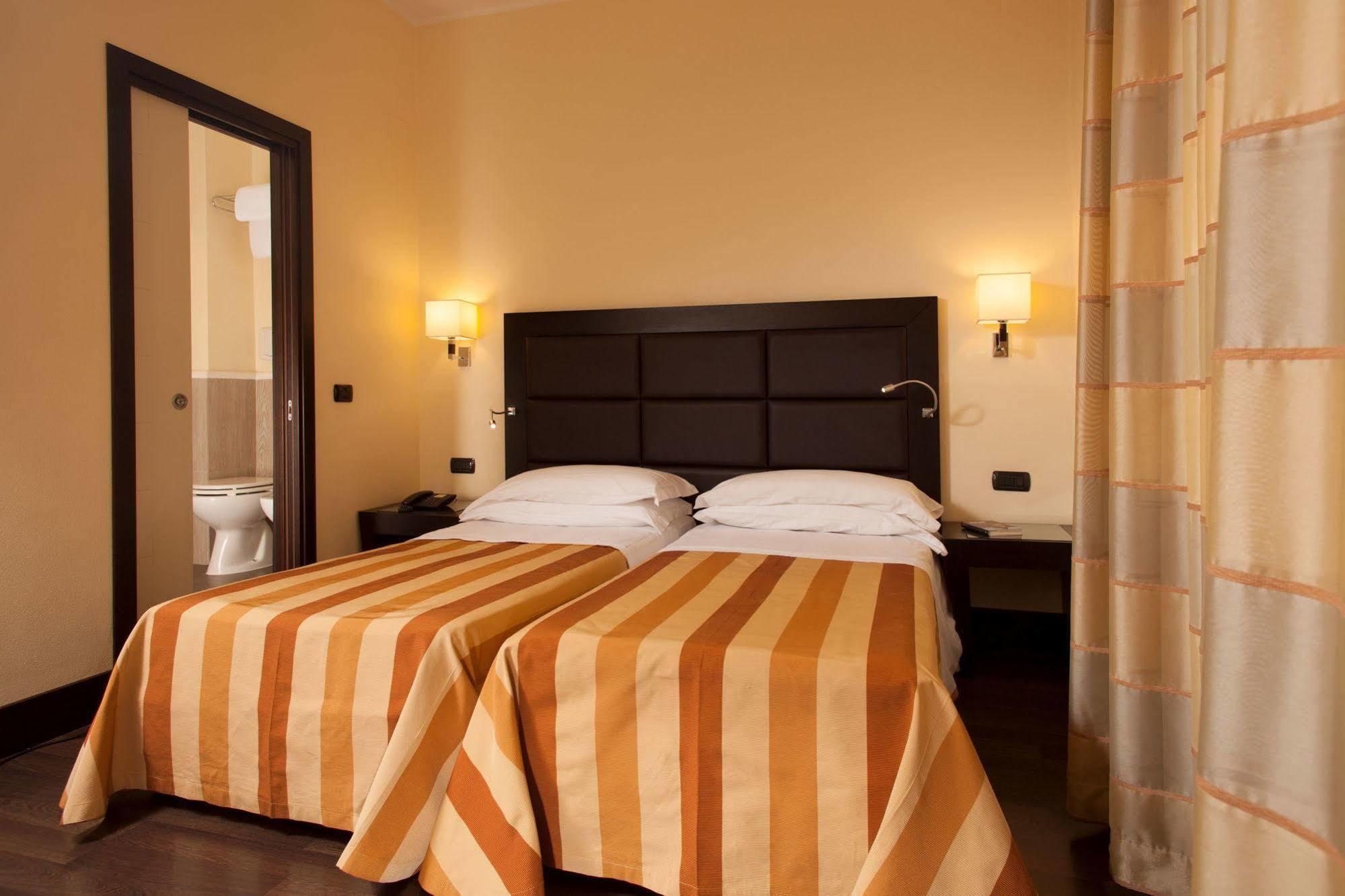 Hotel Buenos Aires Rome Exterior photo